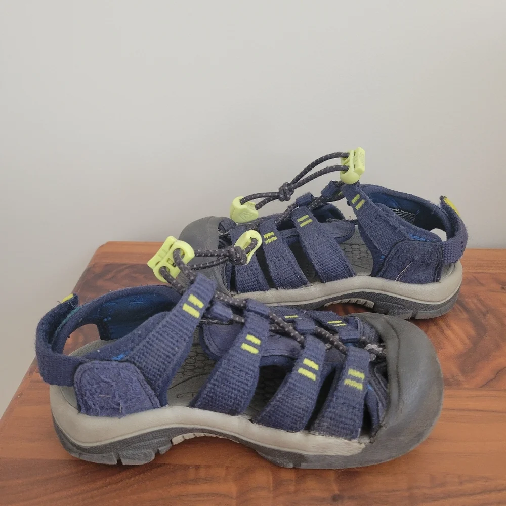 Keen Toddler Sandals - Picture 7 of 9